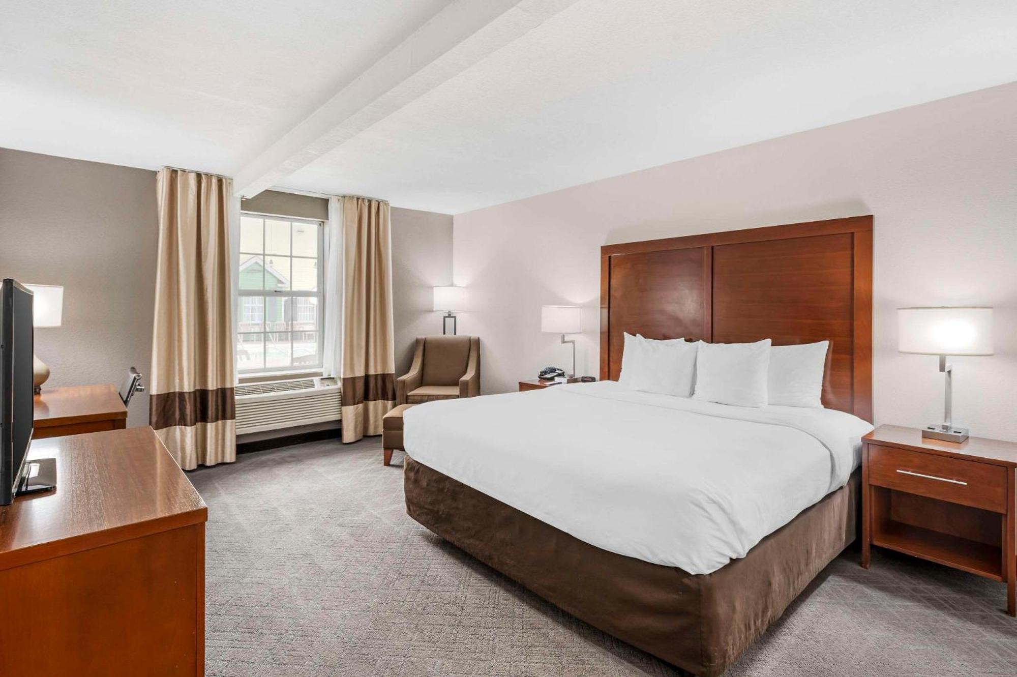 Comfort Inn Splash Harbor Bellville Экстерьер фото