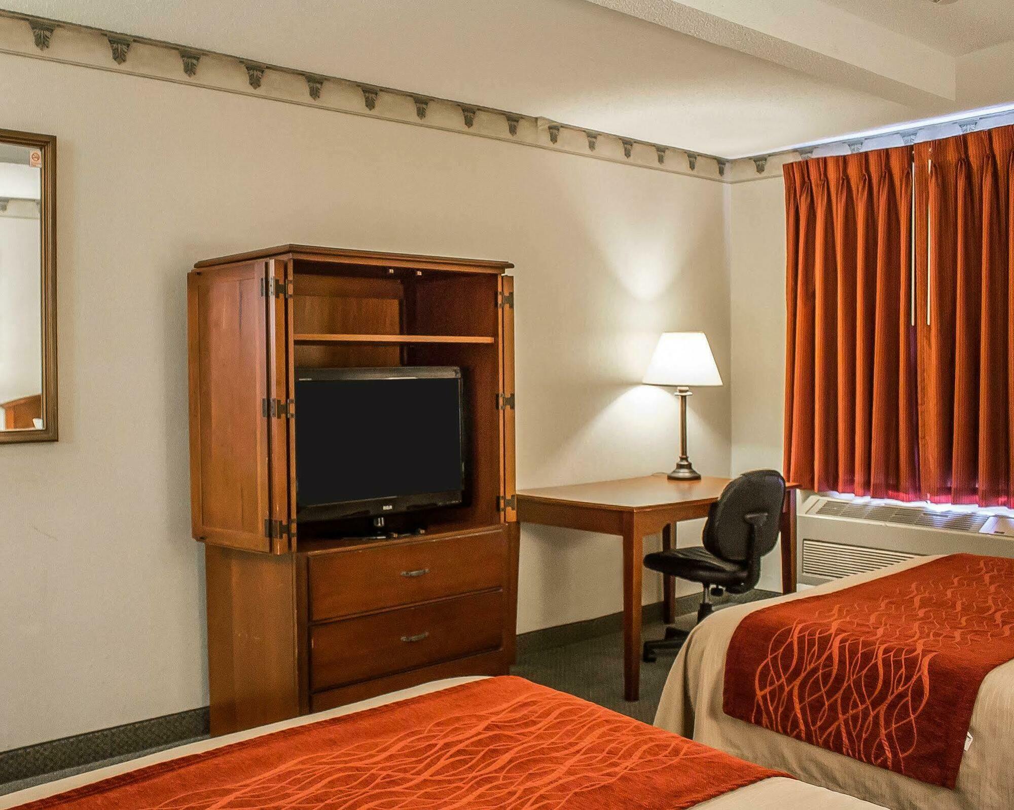 Comfort Inn Splash Harbor Bellville Экстерьер фото